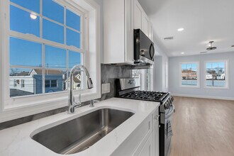 10 Anthony Ave in Providence, RI - Building Photo - Building Photo