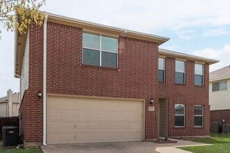 10428 Bear Hollow Dr in Fort Worth, TX - Building Photo - Building Photo