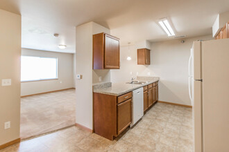 Independence Pointe Apartments in Bismarck, ND - Building Photo - Building Photo