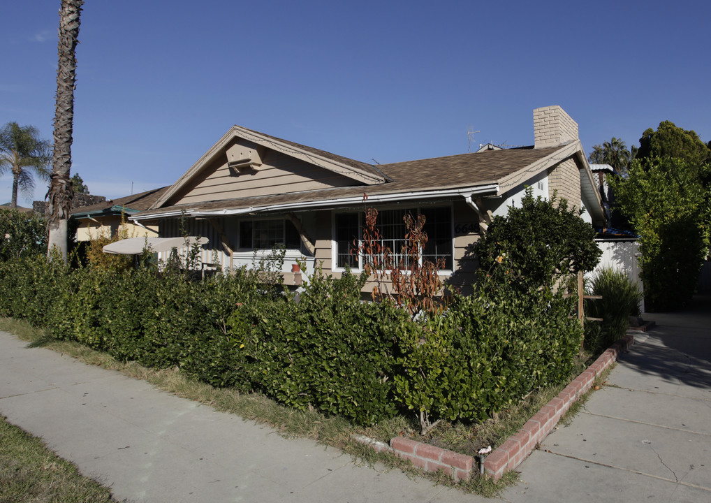 6648 Wilkinson Ave in North Hollywood, CA - Building Photo