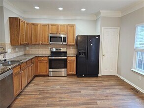2137 Meadow Peak Rd in Duluth, GA - Building Photo - Building Photo