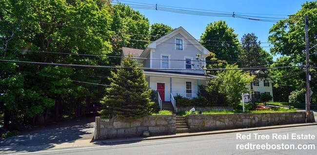 2 Lexington St, Unit 2