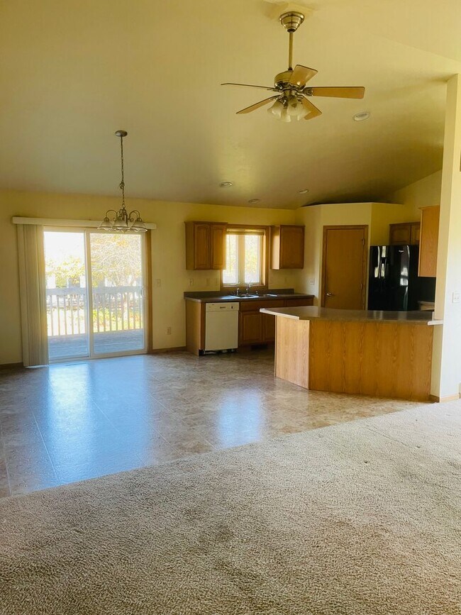 2930 W Glenpark Dr in Appleton, WI - Building Photo - Building Photo