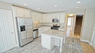 196 Vincent St in Chagrin Falls, OH - Building Photo - Building Photo