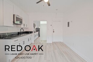 744 Beacon Ave in Los Angeles, CA - Building Photo