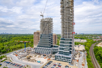 Auberge on the Park in Toronto, ON - Building Photo - Building Photo