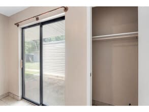 6366 W Fairfield Dr in Pensacola, FL - Building Photo - Building Photo