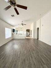 18526 N 20th Pl in Phoenix, AZ - Building Photo - Building Photo