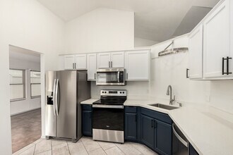 3981 E South Fork Dr in Phoenix, AZ - Building Photo - Building Photo