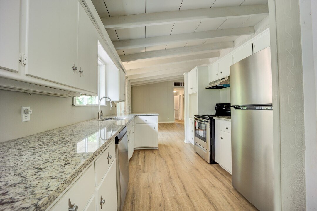 2510 S Ionia St in Fort Smith, AR - Building Photo