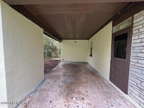 5302 Janice Cir S in Jacksonville, FL - Building Photo - Building Photo