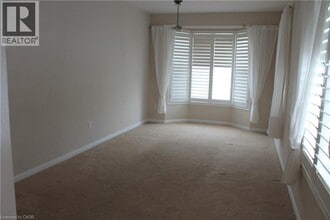 68 Beattie Crescent in Cambridge, ON - Building Photo - Building Photo