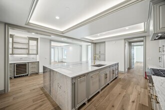 1717 Bissonnet St in Houston, TX - Building Photo - Building Photo