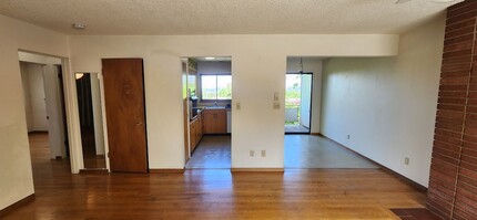 2575 NW Lovejoy St in Portland, OR - Building Photo - Building Photo