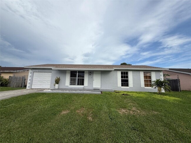 25835 SW 123rd Ave in Homestead, FL - Building Photo - Building Photo