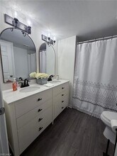 146 Cypress Way E, Unit 805 in Naples, FL - Building Photo - Building Photo