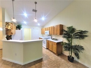 11124 Hotchkiss Dr in Sebastian, FL - Building Photo - Building Photo
