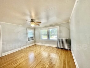 2300 Beaver Ave in Des Moines, IA - Building Photo - Building Photo