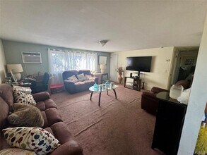 10 3rd Ave in East Rockaway, NY - Building Photo - Building Photo