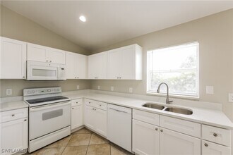 4903 Beauty St in Lehigh Acres, FL - Building Photo - Building Photo