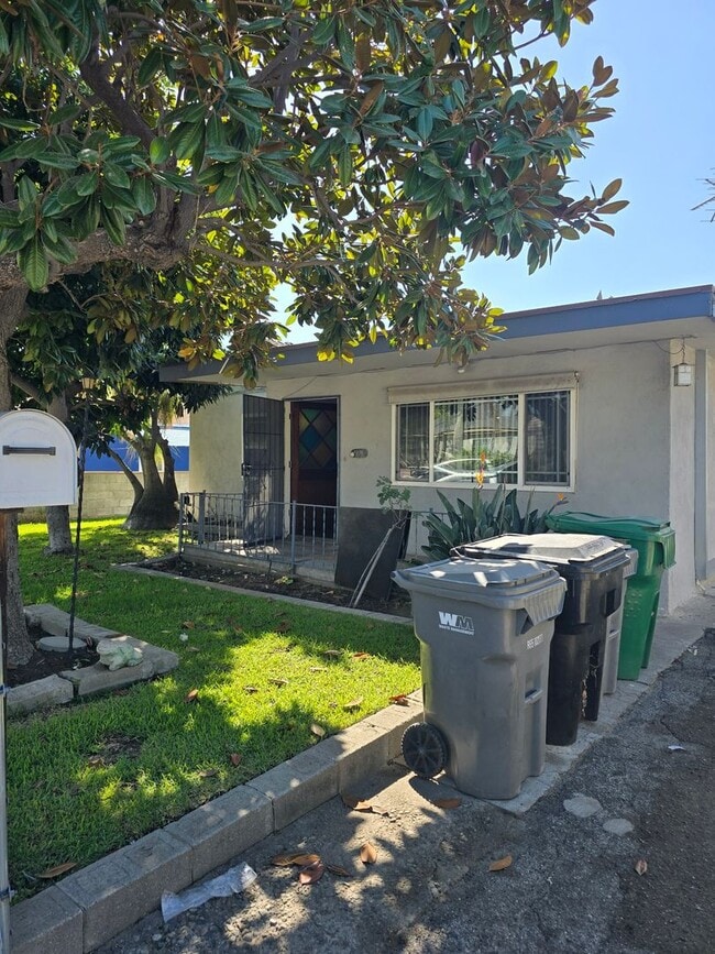 property at 5109 Larry Ave