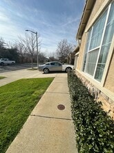 7056 Kelmscott Ln in Roseville, CA - Foto de edificio - Building Photo