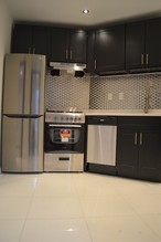 CENTRAL PARK UPPER WEST APT in New York, NY - Building Photo - Interior Photo