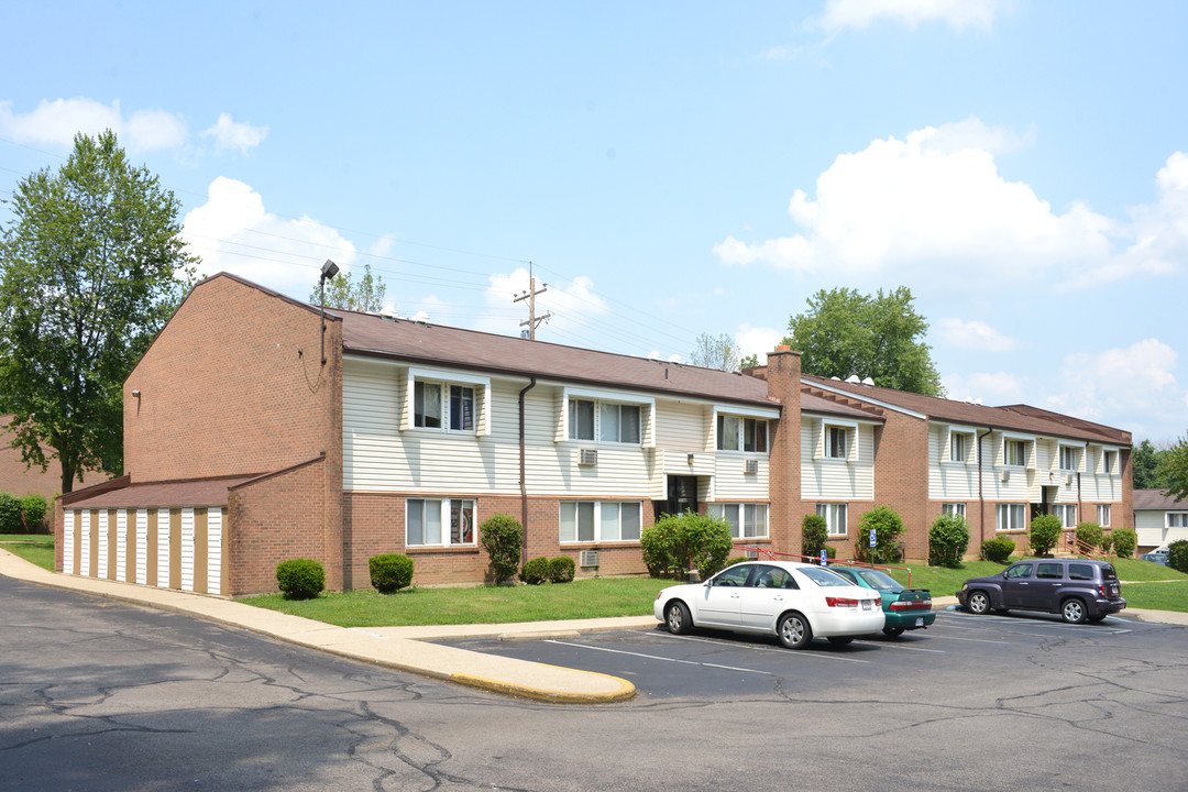 Westover Village in Loveland, OH - Building Photo