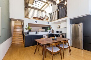 2323 Magnolia St in Oakland, CA - Building Photo