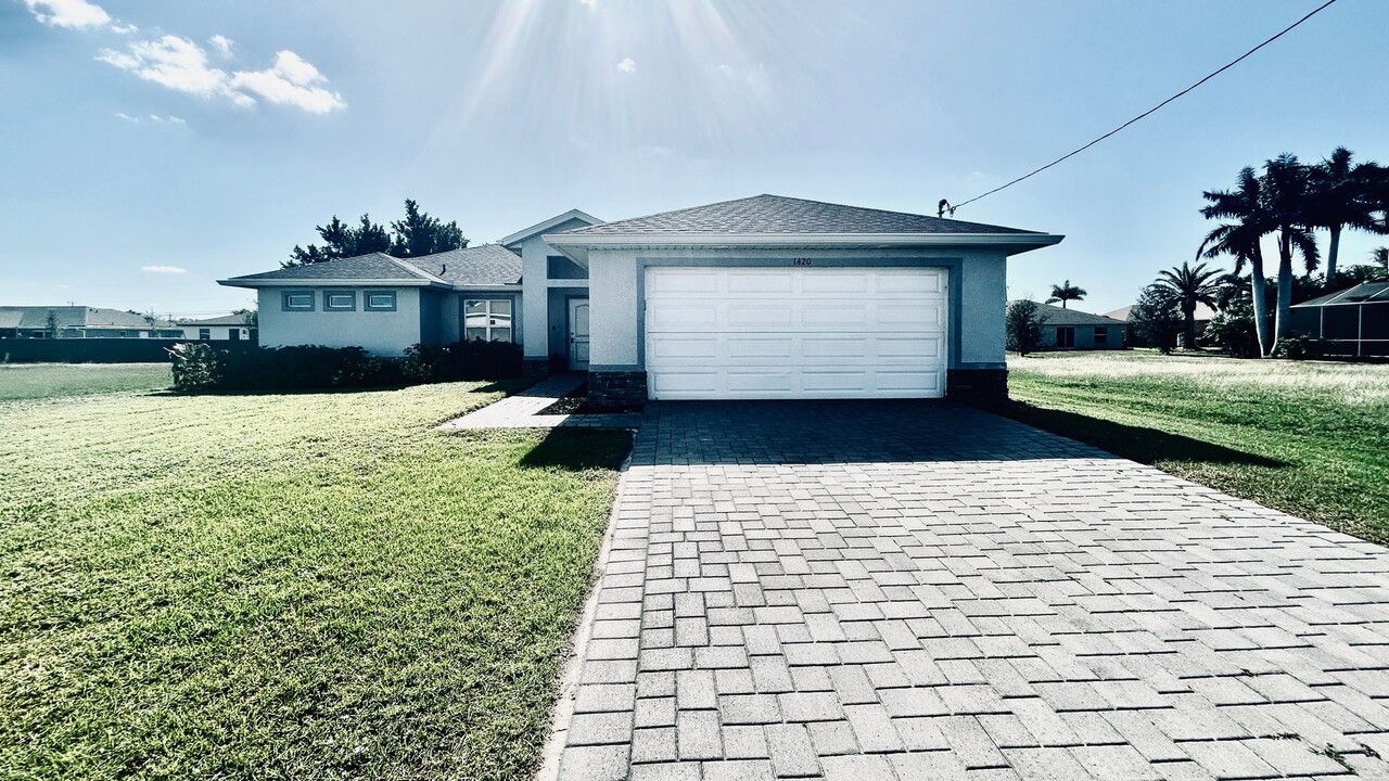 1420 NW 13th Terrace in Cape Coral, FL - Building Photo