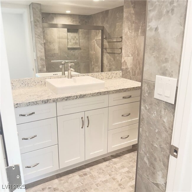 property at 508 Woodcrest Ct