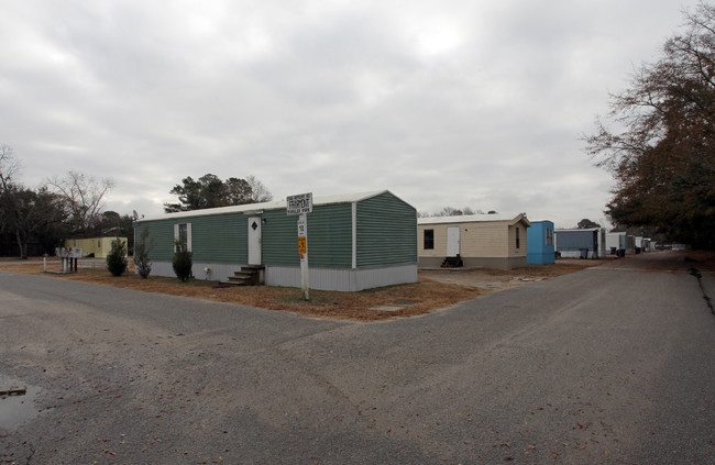 Fairmont MHP in Charleston, SC - Building Photo - Building Photo