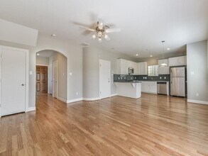 3741 Main Poplar Dr in Houston, TX - Building Photo - Building Photo