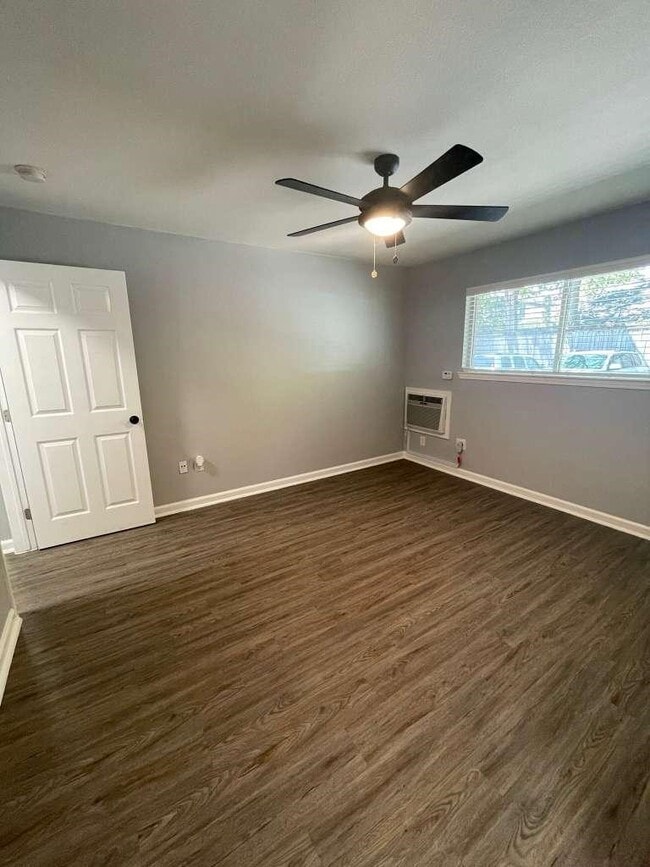 1223 W 25th St in Houston, TX - Building Photo - Building Photo