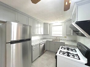 107 Lincoln Ave in Quincy, MA - Building Photo - Building Photo