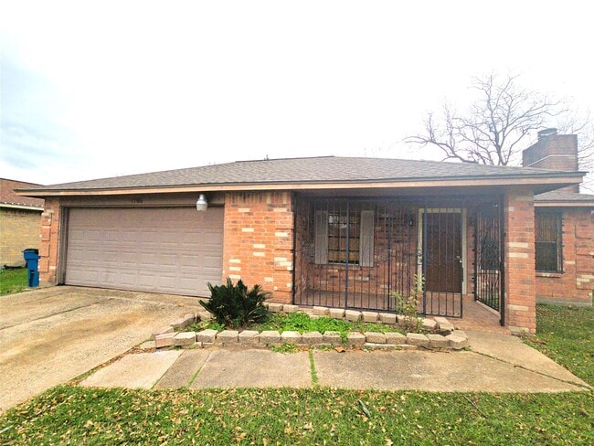 property at 13806 Long Glen Dr