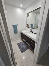 406 Venetian Dr in Delray Beach, FL - Building Photo - Building Photo