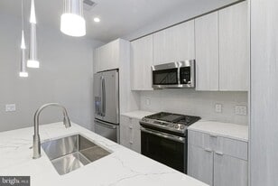 1630 Cambridge St in Philadelphia, PA - Building Photo