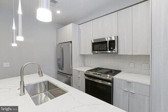1630 Cambridge St in Philadelphia, PA - Building Photo - Building Photo