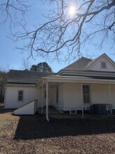 411 Latham Ln in Dunn, NC - Building Photo - Building Photo