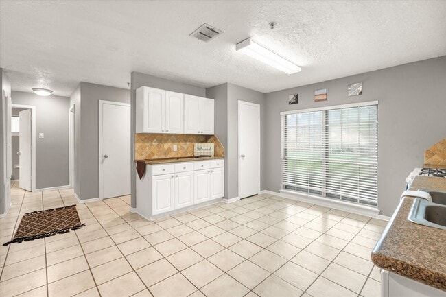 25706 Glen Loch Dr in Spring, TX - Building Photo - Building Photo