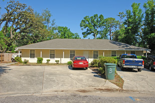 402 Deborah Dr Apartments