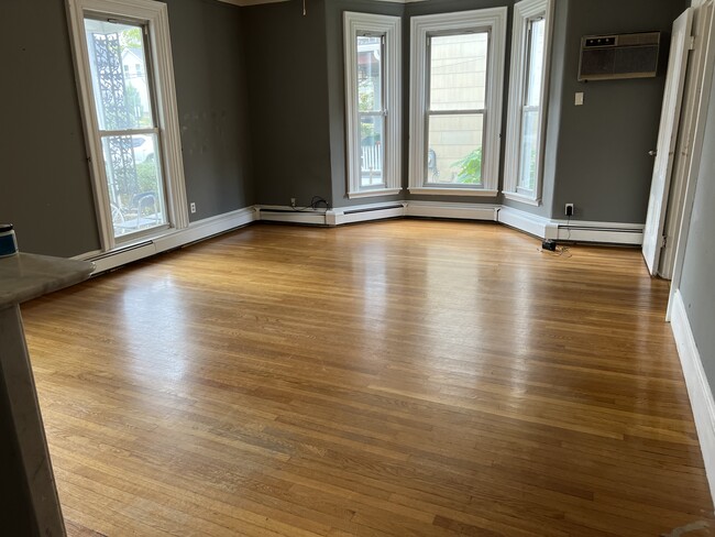 67 Court St in Newton, MA - Building Photo - Building Photo