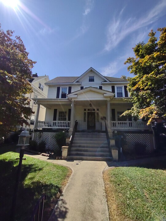 1409 3rd St SW, Unit #2 in Roanoke, VA - Building Photo