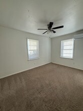 105 N Avenue U in Lubbock, TX - Building Photo - Building Photo