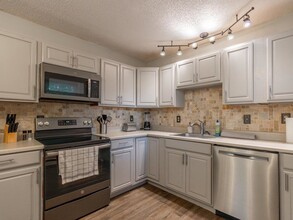 147 Cub Ln in McGaheysville, VA - Building Photo - Building Photo