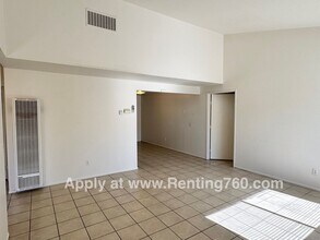 5827 Bagley Ave in Twentynine Palms, CA - Foto de edificio - Building Photo