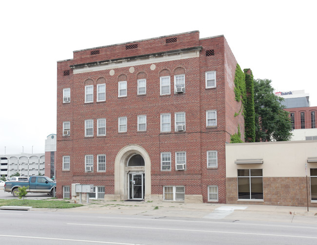 Rochambeau Apartments in Lincoln, NE - Building Photo - Building Photo