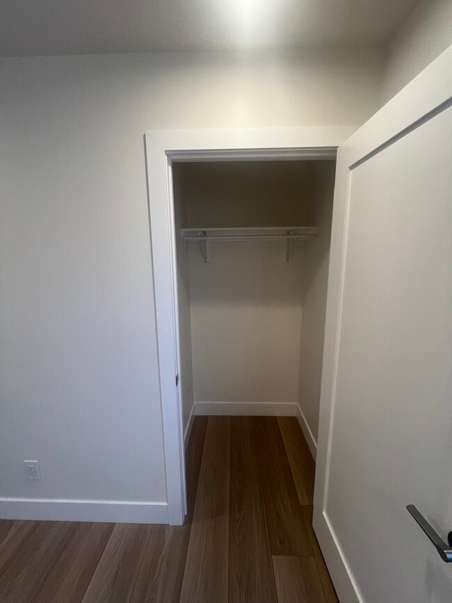 266 Witmer St, Unit 266 1-4 in Los Angeles, CA - Building Photo - Building Photo