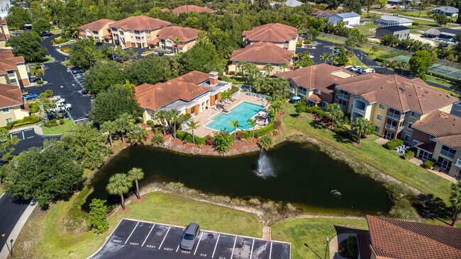 6330 Aragon Way in Ft. Myers, FL - Building Photo - Building Photo